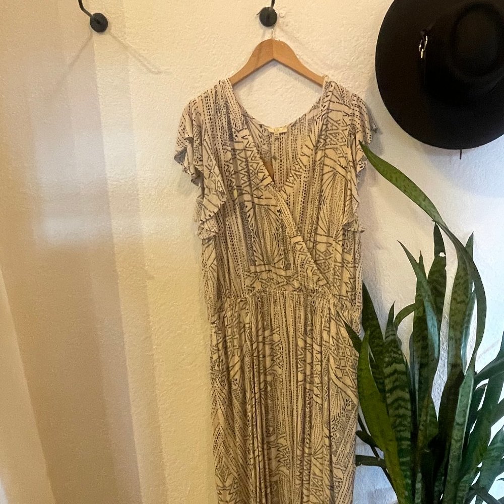 NWT, Plus Curvy Size XL & 2XL, Womans Wrap Dress